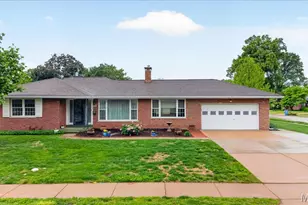 350 W St Anthony Ln, Florissant, MO 63031 - Photo 1