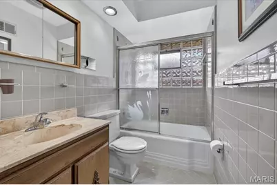 350 W Saint Anthony Lane, Florissant, MO 63031 - Photo 23
