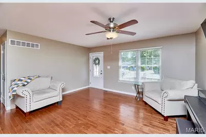 1605 Fairwood Forest Drive, Saint Peters, MO 63376 - Photo 11