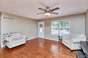 1605 Fairwood Forest Dr, Saint Peters, MO 63376 - Photo 11