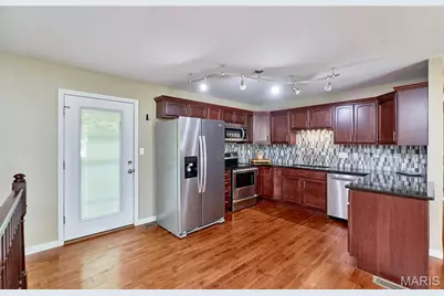 1605 Fairwood Forest Drive, Saint Peters, MO 63376 - Photo 15