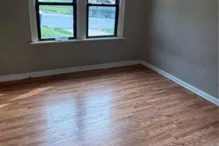 9527 Roslan Pl, Saint Louis, MO 63114 - Photo 3
