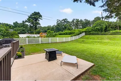 12011 Wesford Drive, Maryland Heights, MO 63043 - Photo 25