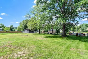 1877 Forest Ln, Pacific, MO 63069 - Photo 17