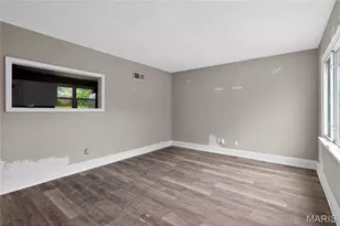 9827 Lorna Ln, Saint Louis, MO 63136 - Photo 7