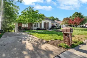 46 Fox Meadows Ct, Saint Charles, MO 63303 - Photo 3