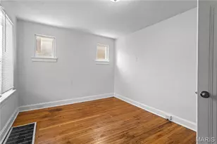 1467 Engelholm Ave, Saint Louis, MO 63133 - Photo 11