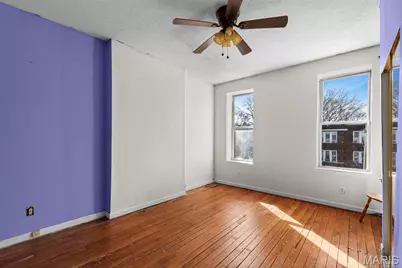 915 Bates Street, Saint Louis, MO 63111 - Photo 17