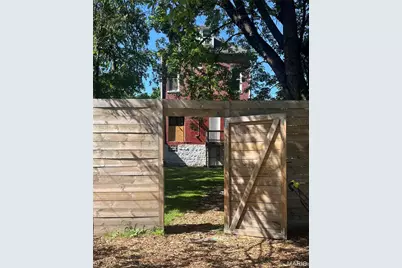 915 Bates Street, Saint Louis, MO 63111 - Photo 33