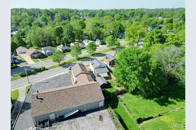 9721 Midland Boulevard, Overland, MO 63114 - Photo 45