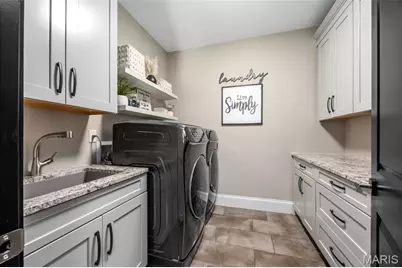 5 Watch Hill Road, Ladue, MO 63124 - Photo 13