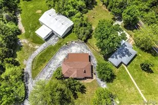 2948 Erb Rd, Saint Louis, MO 63129 - Photo 3