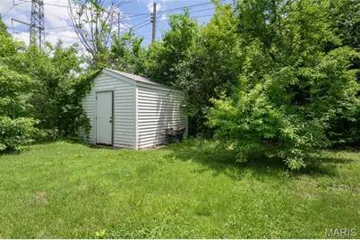 7916 Birkenhead Drive, Marlborough, MO 63123 - Photo 21