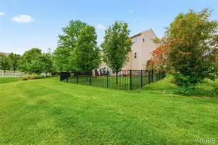 720 Brook Manor Ct, Lake Saint Louis, MO 63367 - Photo 91