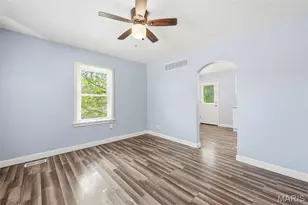 10330 Oak Ave, Saint Louis, MO 63114 - Photo 5