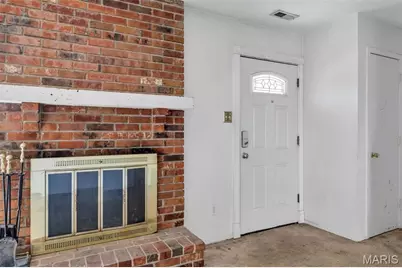 21 Park Charles Boulevard S #B, Saint Peters, MO 63376 - Photo 3
