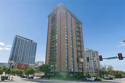 200 S Brentwood Boulevard #7F, Clayton, MO 63105 - Photo 1