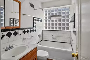 3502 West Pl, Saint Louis, MO 63121 - Photo 19