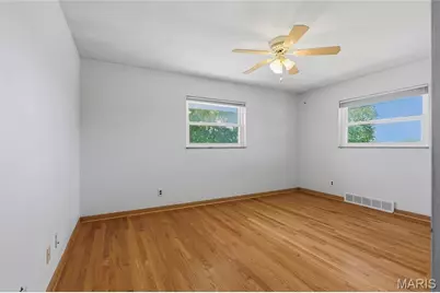10000 Stonell Drive, Affton, MO 63123 - Photo 13