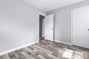 332 Banff Cir, Saint Louis, MO 63137 - Photo 15