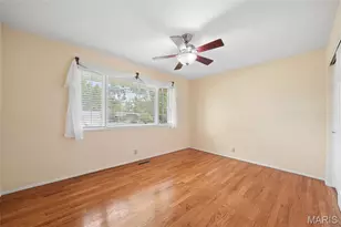 329 Meadowbrook Dr, Ballwin, MO 63011 - Photo 25