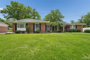 329 Meadowbrook Dr, Ballwin, MO 63011 - Photo 1