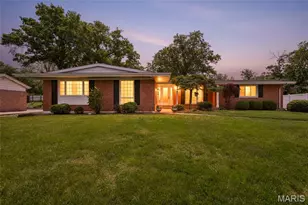 329 Meadowbrook Dr, Ballwin, MO 63011 - Photo 41