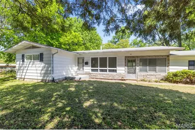 425 Powell Avenue, Saint Louis, MO 63135 - Photo 1