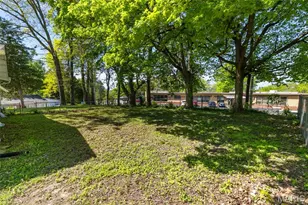 425 Powell Ave, Saint Louis, MO 63135 - Photo 29