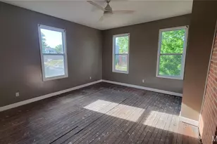 3712 Phillips Pl, Saint Louis, MO 63116 - Photo 11