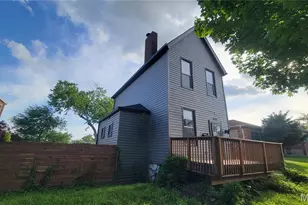 3712 Phillips Pl, Saint Louis, MO 63116 - Photo 3