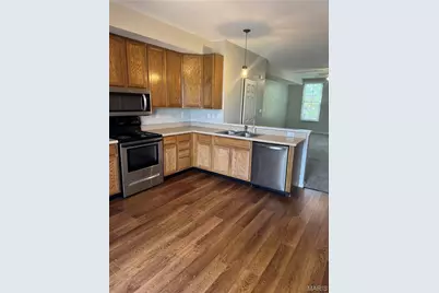 3245 Domain Street, Saint Charles, MO 63301 - Photo 7