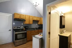 914 S 2nd St, De Soto, MO 63020 - Photo 9