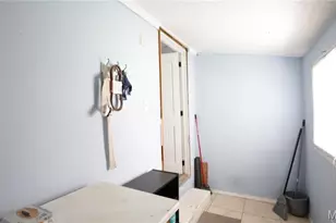 914 S 2nd St, De Soto, MO 63020 - Photo 13