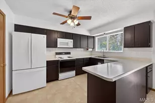 526 Misty Moss Ln, Saint Peters, MO 63376 - Photo 5