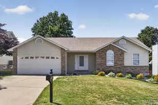 526 Misty Moss Ln, Saint Peters, MO 63376 - Photo 1