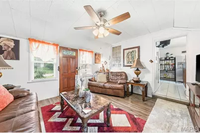 1225 Sunbeam Lane, Saint Louis, MO 63137 - Photo 13