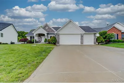 819 Hidden Spring Drive, Saint Charles, MO 63304 - Photo 31
