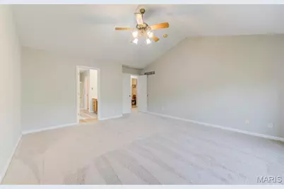 819 Hidden Spring Drive, Saint Charles, MO 63304 - Photo 17