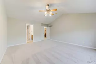 819 Hidden Spring Dr, Saint Charles, MO 63304 - Photo 17