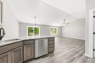 400 Chantilly Ct, Warrenton, MO 63383 - Photo 13