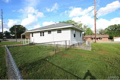 104 N Vandervoot Street, Desloge, MO 63601 - Photo 3