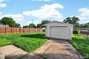 4317 Heidelberg Ave, Saint Louis, MO 63123 - Photo 27