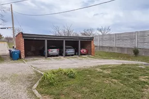 1282 Hawthorne Pl, Richmond Heights, MO 63117 - Photo 3