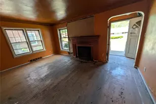 6804 Murray St, Saint Louis, MO 63121 - Photo 5
