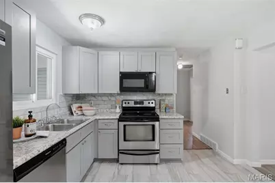 3026 Nettie Drive, Oakville, MO 63129 - Photo 13