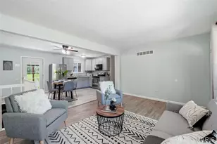 3026 Nettie Dr, Oakville, MO 63129 - Photo 7