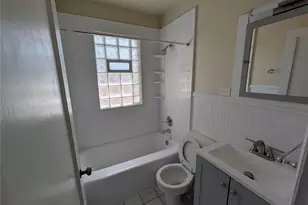 20 Derhake Rd, Saint Louis, MO 63031 - Photo 7
