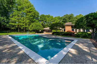 50 Creekwood Lane, Saint Louis, MO 63124 - Photo 11