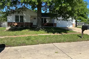 763 Wagon Ridge Dr, Fenton, MO 63026 - Photo 1